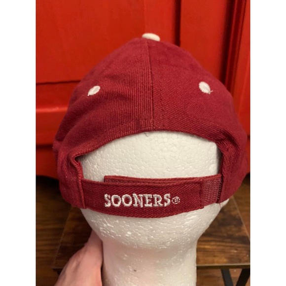 Oklahoma University SOONERS Adjustable Embroidered Baseball Hat Cap W Cardboard - Picture 2 of 3